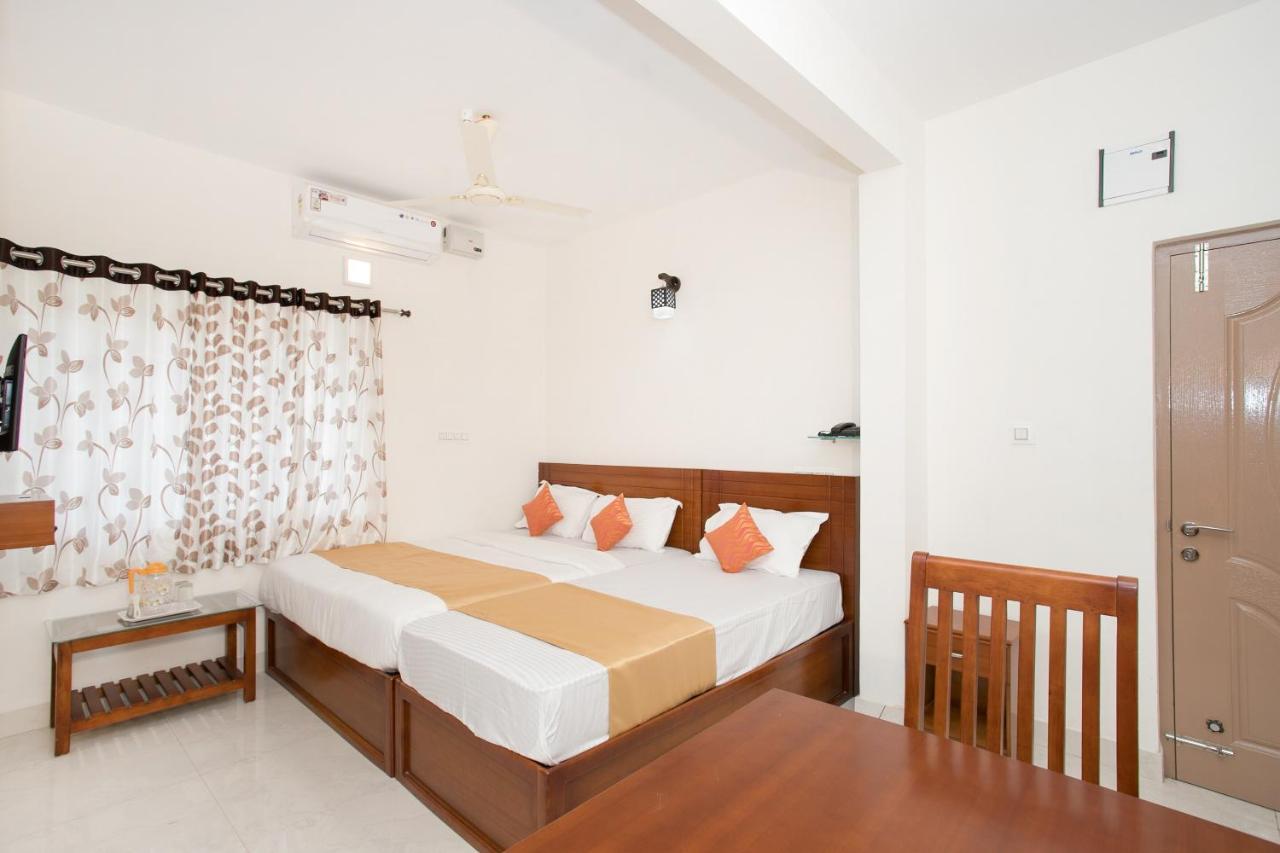 Oyo 11097 Hotel Grand Arabian Bangalore Esterno foto
