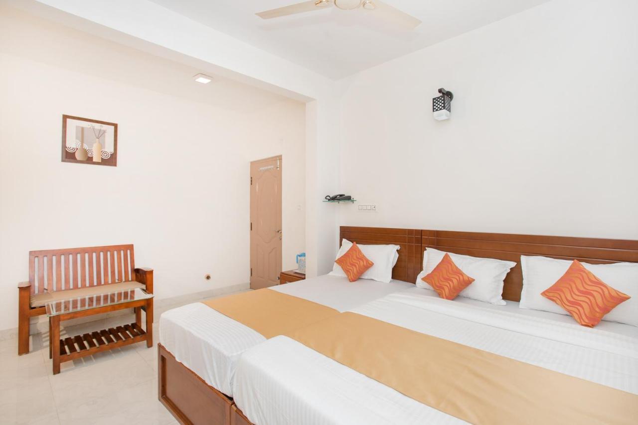 Oyo 11097 Hotel Grand Arabian Bangalore Esterno foto