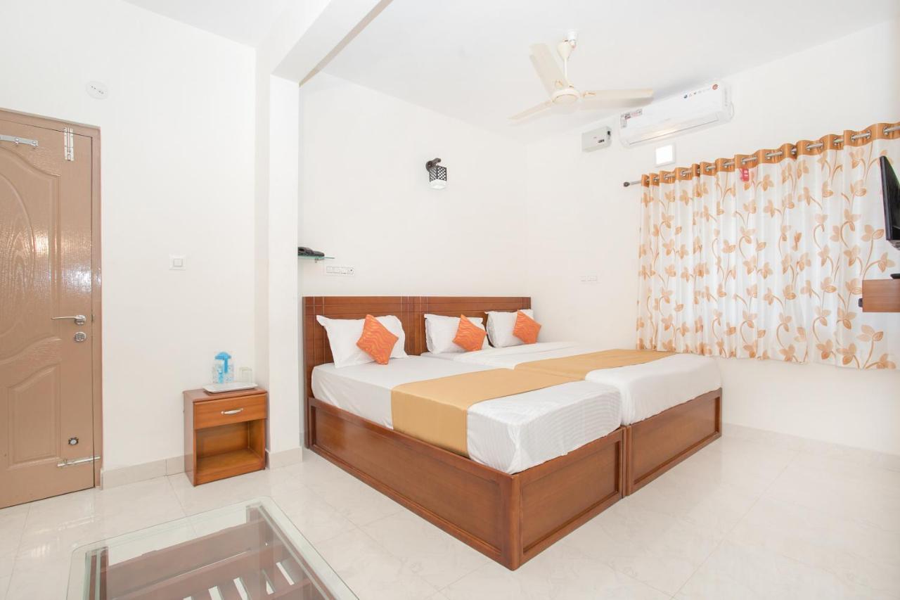 Oyo 11097 Hotel Grand Arabian Bangalore Esterno foto