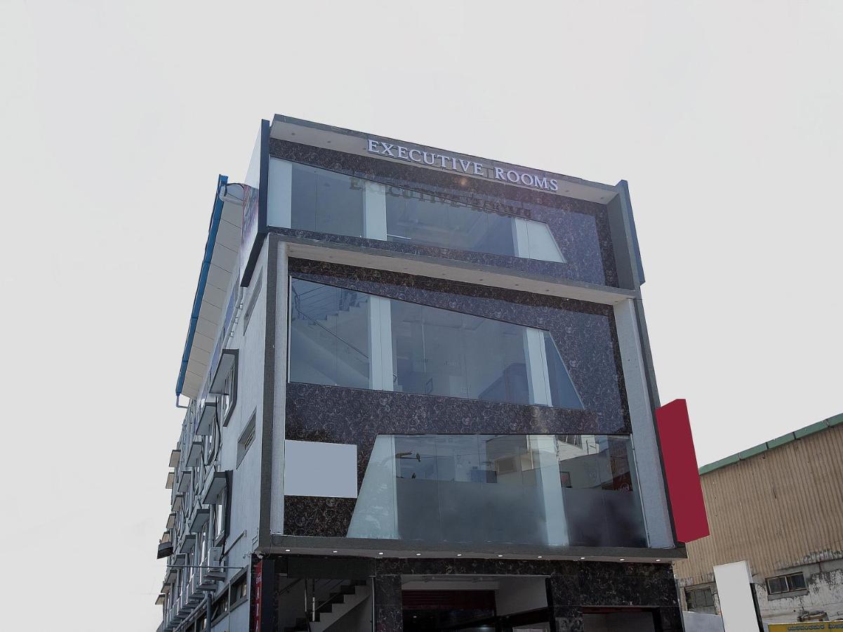 Oyo 11097 Hotel Grand Arabian Bangalore Esterno foto