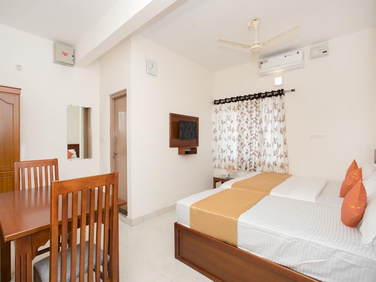 Oyo 11097 Hotel Grand Arabian Bangalore Esterno foto